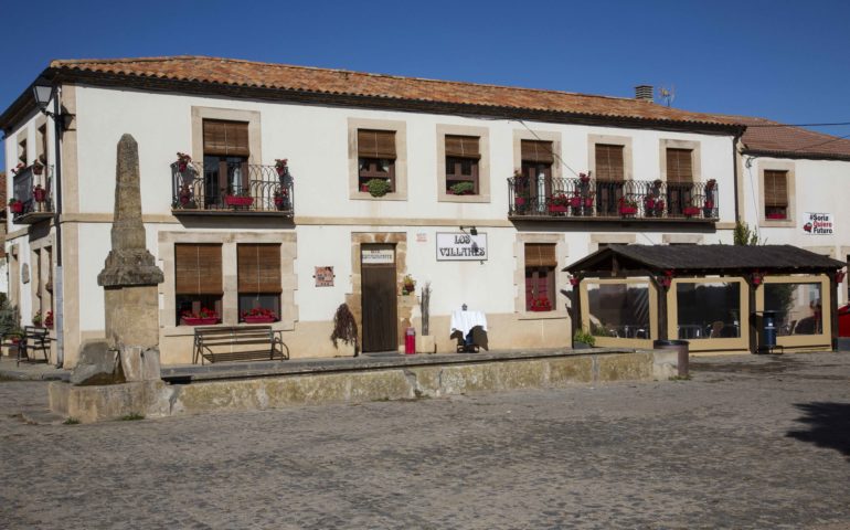 https://www.detapasporsoria.com/wp-content/uploads/2020/11/Villares-2-770x480.jpg